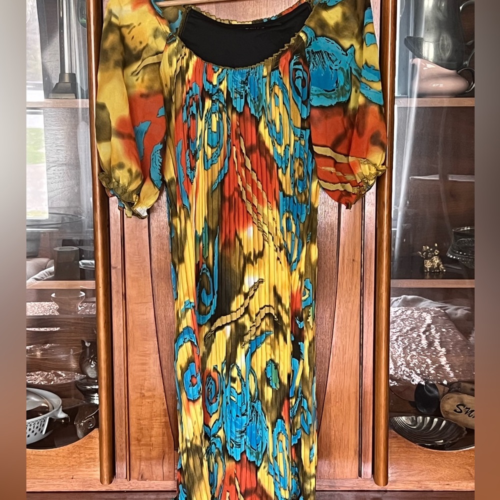 M Milano Pleated Off The Shoulder Dress Size 6